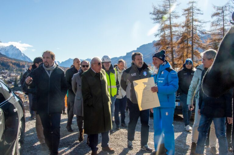 9ee55f6c-a7eb-4b8b-a8f8-cf72a87310ff