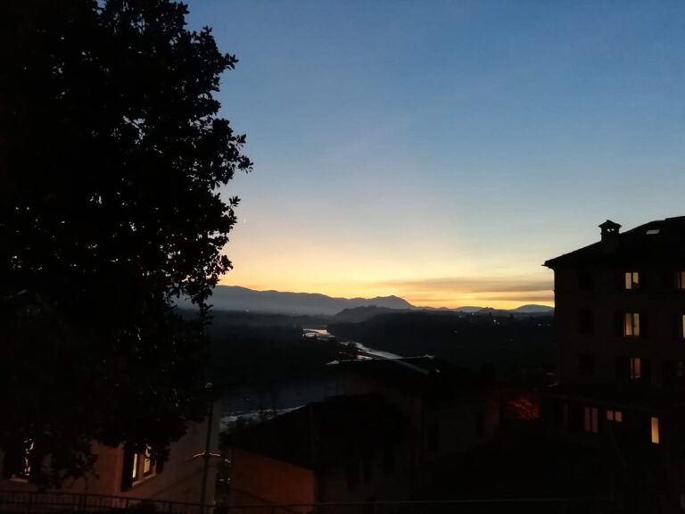 dc034903-9d10-4b3c-ab0c-076d733a023b