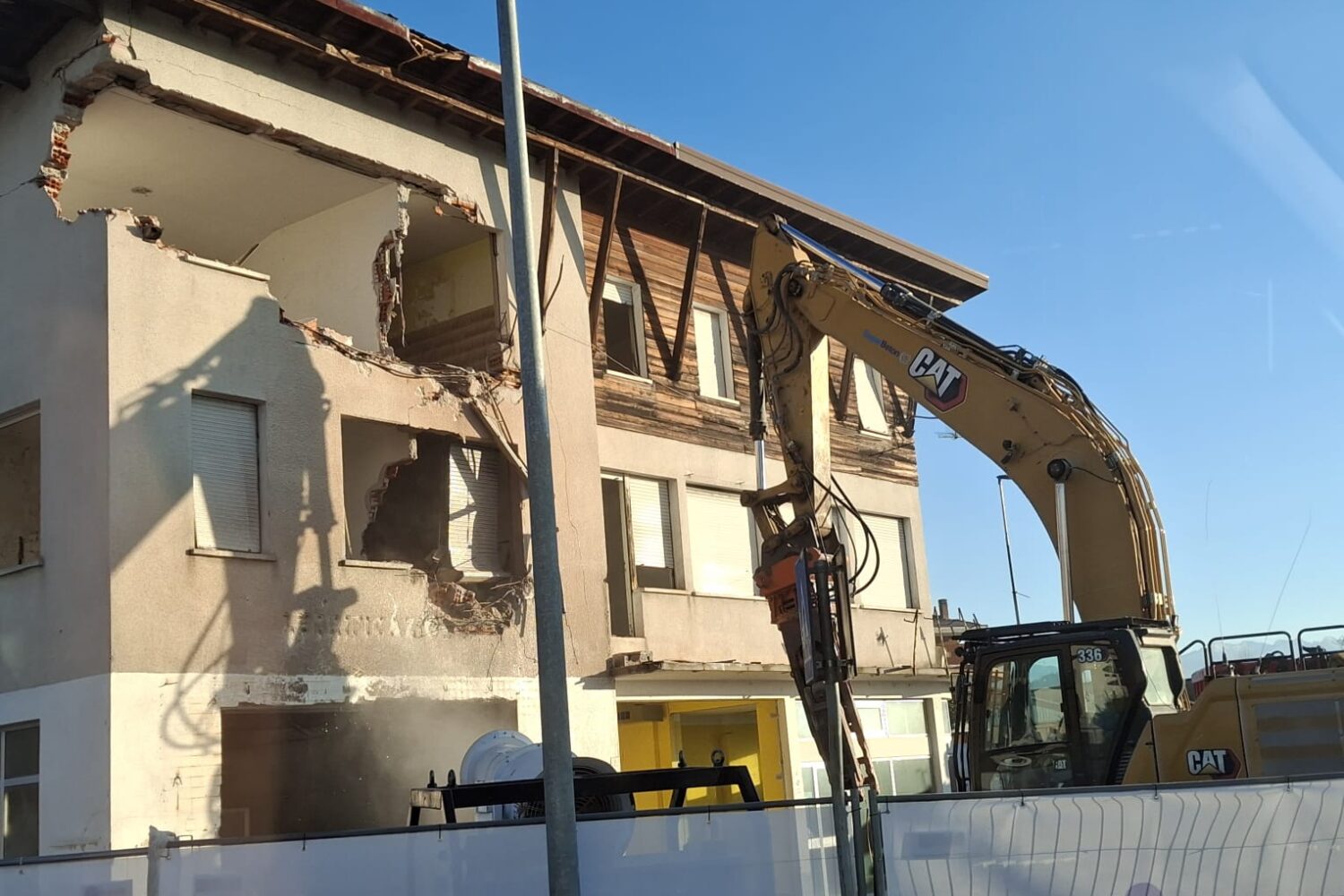 446317bd-e68b-4307-a904-da4072cbf663