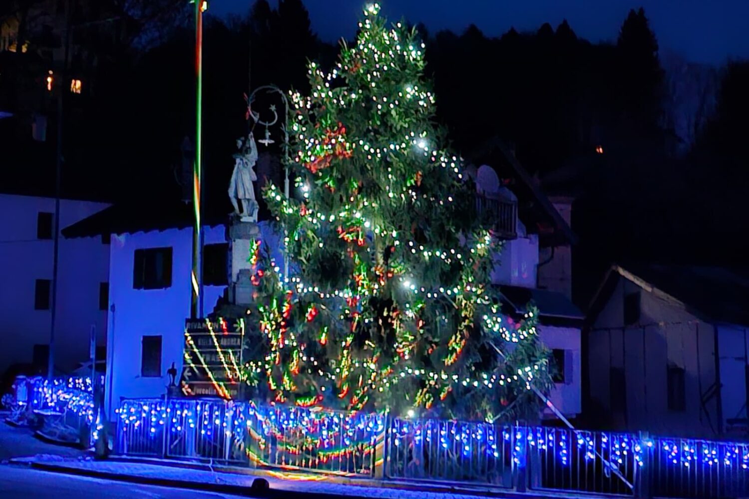 PHOTO-2025-12-07-19-18-01