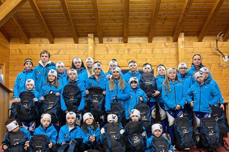 a825b33b-39d3-412a-aaf6-0ab05cfdae0e