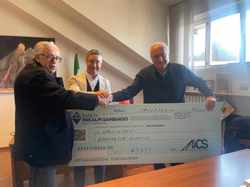 CONCERTO DEI DIK DIK: CONSEGNATO ALL’ASSOCIAZIONE CUCCHINI L’ASSEGNO DA 8MILA EURO