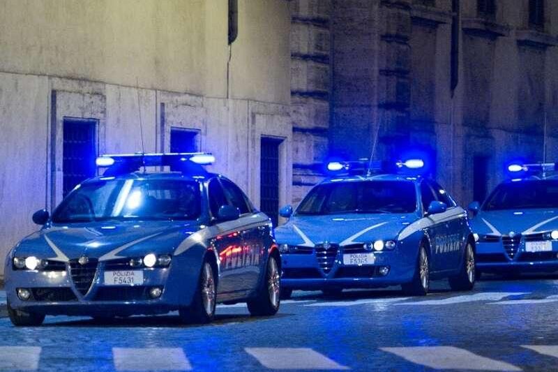 ff347e-volanti-polizia-alfaromeo