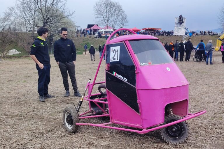 38eb9a3a-b996-4f36-8683-3e9e65623fed