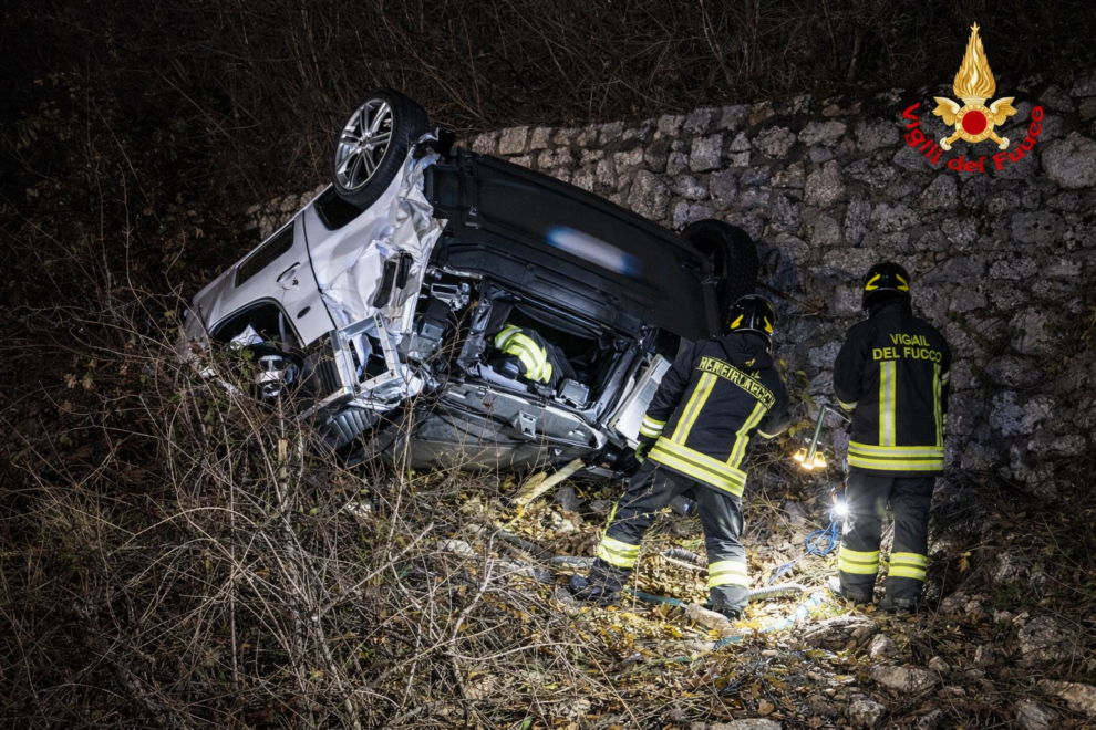 88884850-bd39-401a-9a86-cb330f4eff81