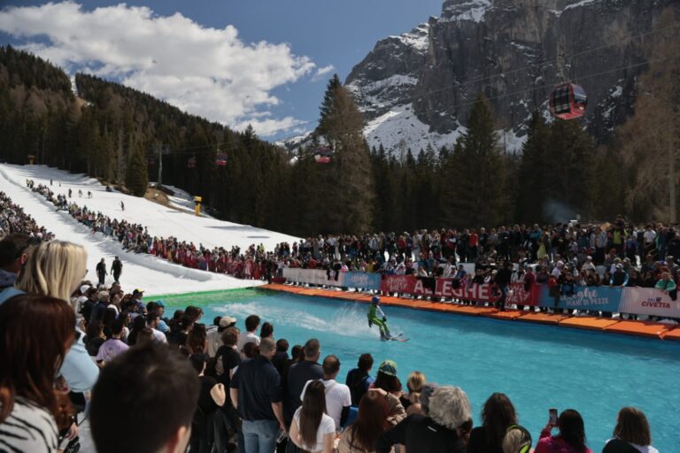 c1e4e98f-f1e3-4ac1-a71e-a123b21ee052